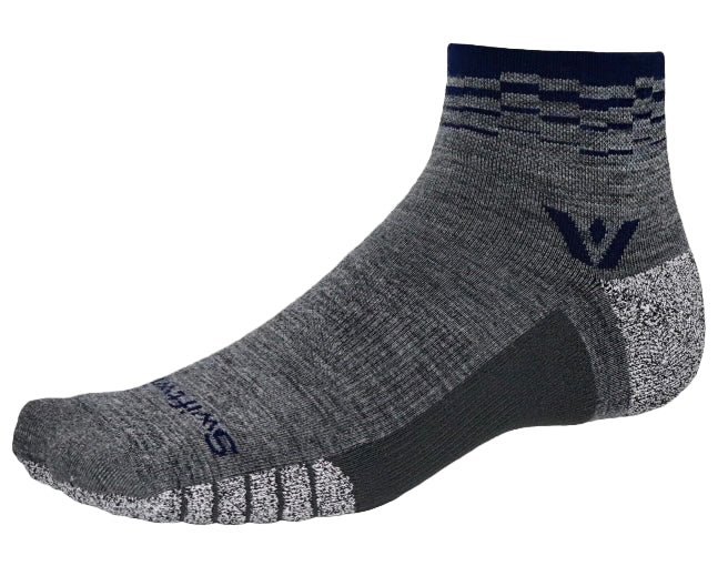 Swiftwick Flite XT Trail Two - Quarter Socks Step Navy