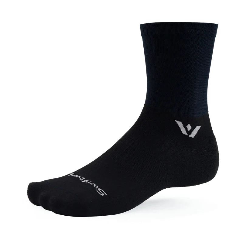 Swiftwick Aspire Five - Mid-Crew