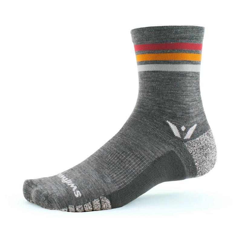 Swiftwick Flite XT Trail Five - Crew Socks Red Stripe